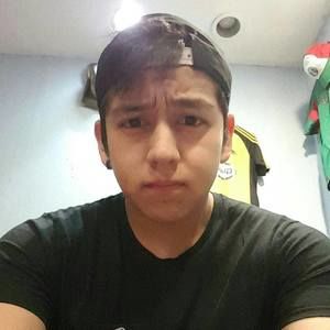 Meet your Posher, Cesar